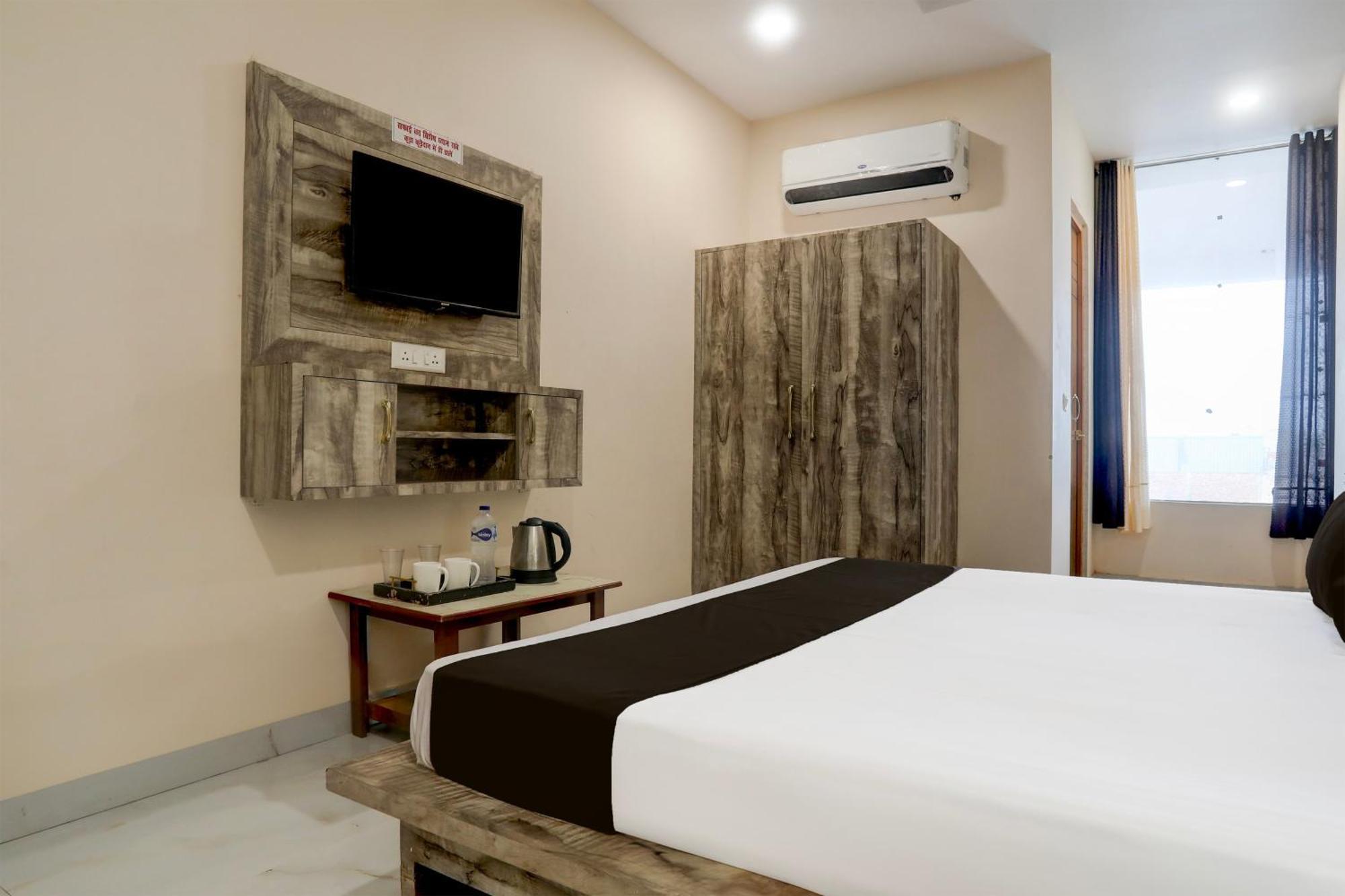 Hotel O Rana Hotel & Restaurant Meerut Esterno foto