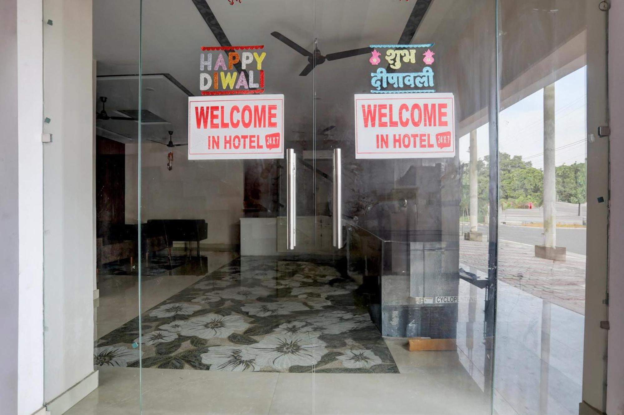 Hotel O Rana Hotel & Restaurant Meerut Esterno foto