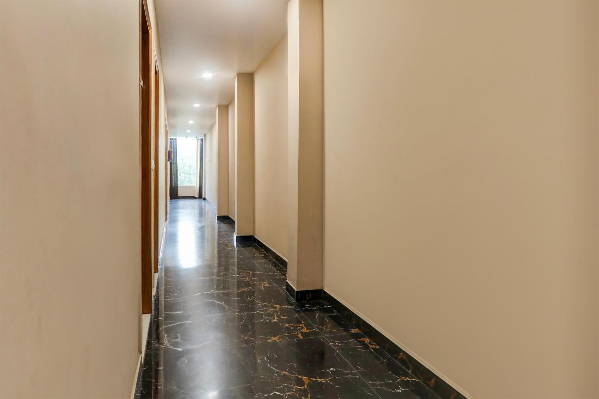 Hotel O Rana Hotel & Restaurant Meerut Esterno foto