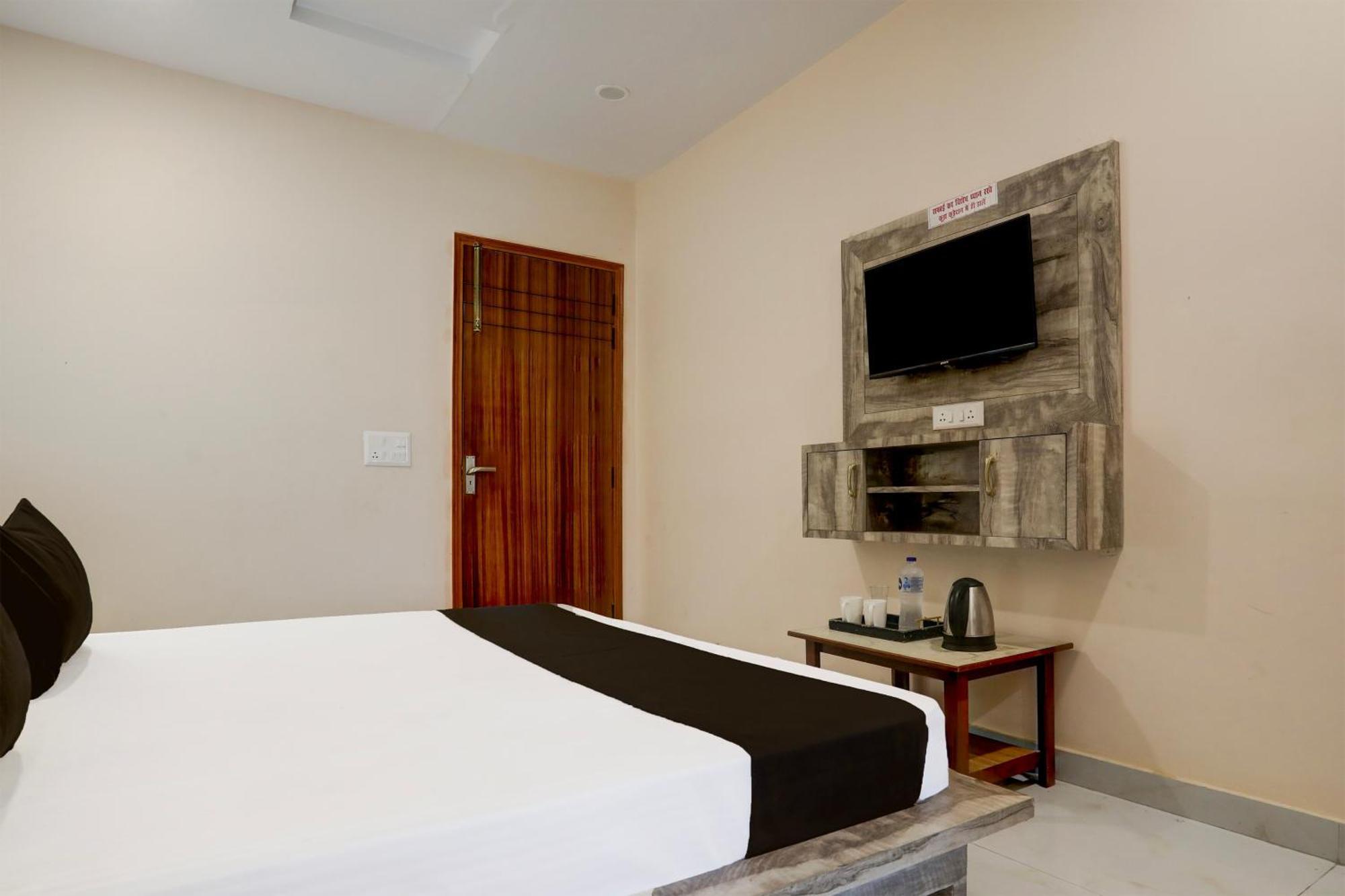 Hotel O Rana Hotel & Restaurant Meerut Esterno foto