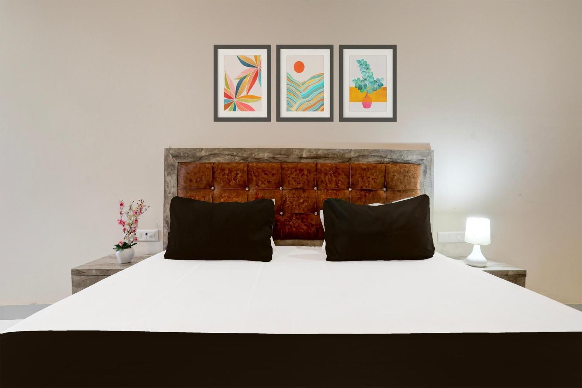 Hotel O Rana Hotel & Restaurant Meerut Esterno foto